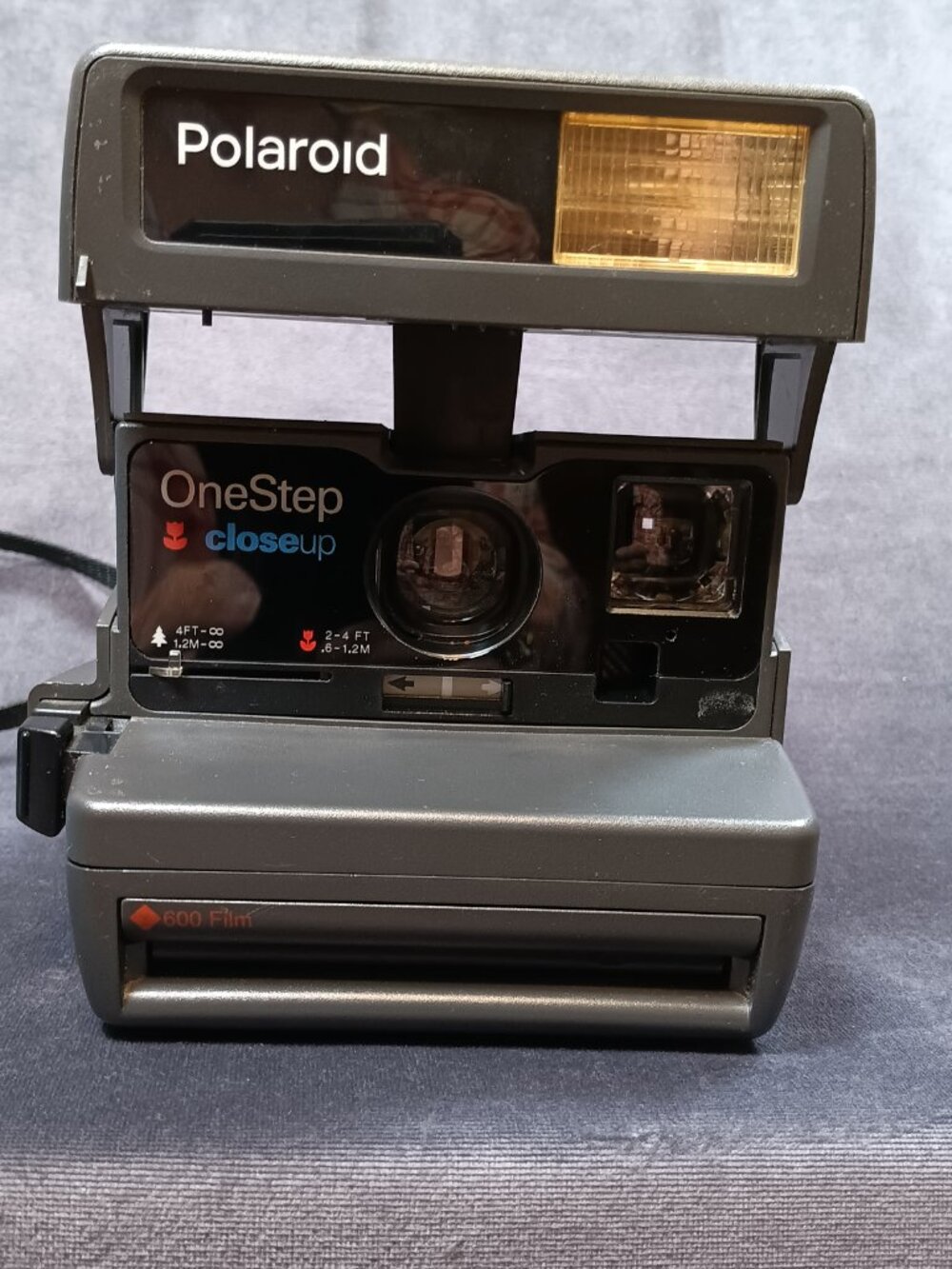 Polaroid Vintage OneStep Closeup Instant Camera in Black